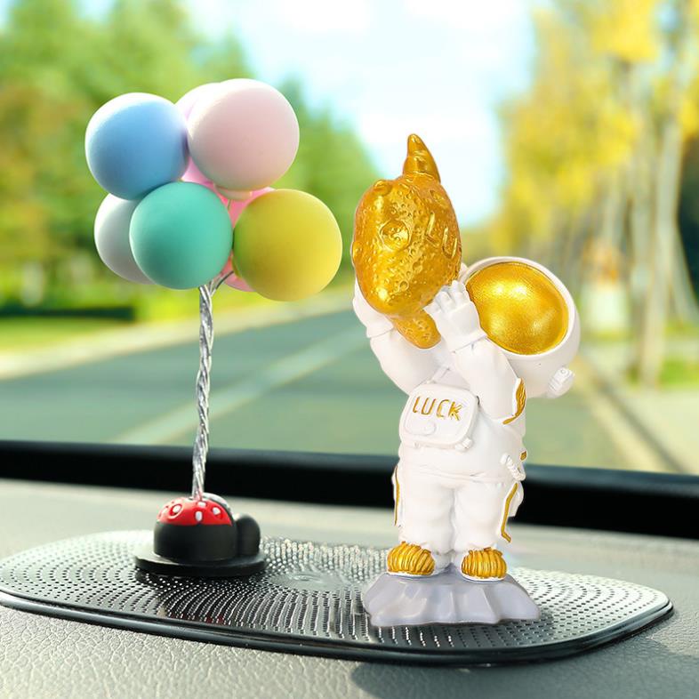 Tượng phi hành gia, Mô hình phi hành gia thám hiểm mặt trăng trang trí taplo ôtô,bàn làm việc,góc học tập 2603 | BigBuy360 - bigbuy360.vn