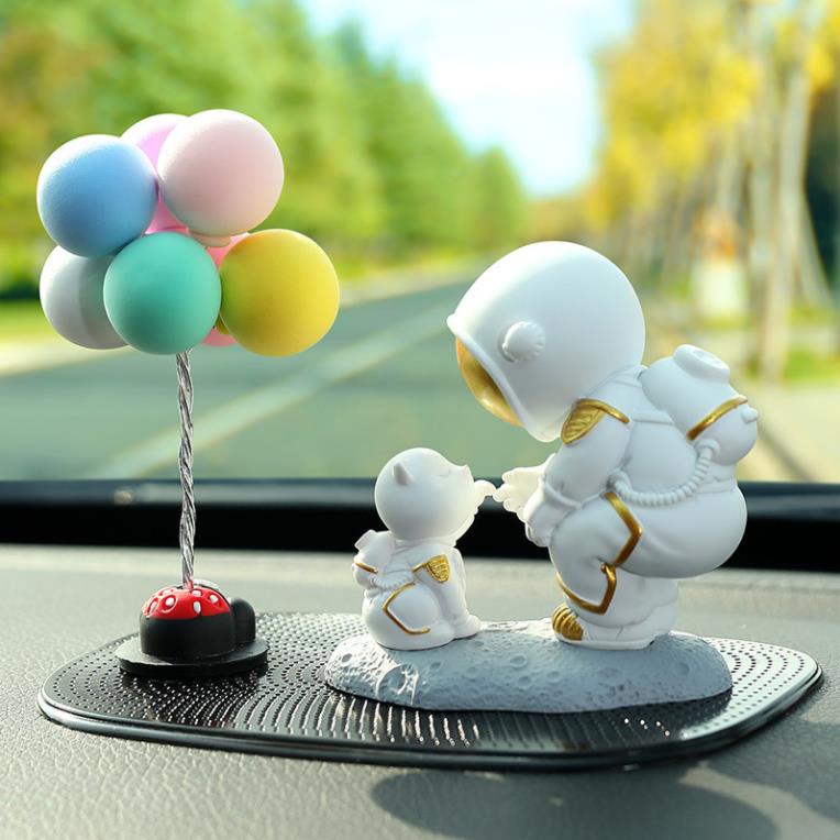 Tượng phi hành gia, Mô hình phi hành gia thám hiểm mặt trăng trang trí taplo ôtô,bàn làm việc,góc học tập 2603 | BigBuy360 - bigbuy360.vn