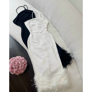 đầm maxi lệch vai phối lông vũ