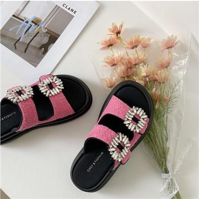 Dép Sandal Đế Dày Chống Trượt Quai Đính Đá Vuông Thời Trang Mùa Hè 2023 Mới Cho Nữ