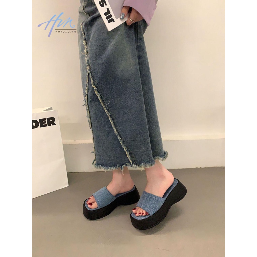 Sandal Đế Xuồng Dày Dặn Màu Bạc Phong Cách Hàn Quốc Thời Trang Mùa Hè 2023 Mới