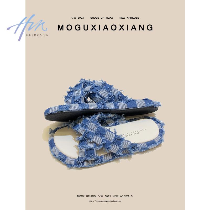 Sandal Đế Bằng Thiết Kế Mới Thời Trang Mùa Hè 2023 Dành Cho Nữ