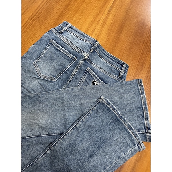Quần jeans ống loe