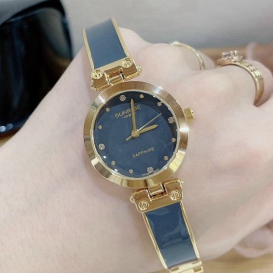 Đồng hồ nữ Sunrise kính chống xước, dây lắc, bảo hành 12 tháng.