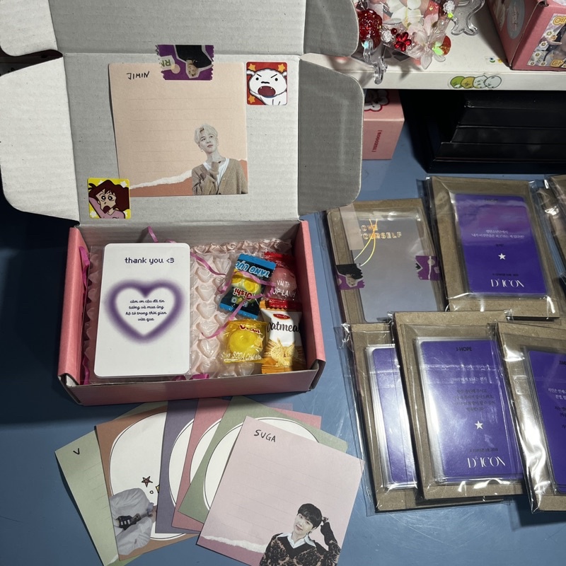 Lucky Box Hộp Quà May Mắn Nhóm Nam BTS