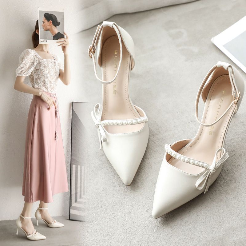 Giày Cao Gót Mũi Nhọn Màu Trắng Phối Khóa Thời Trang Mùa Hè 2022