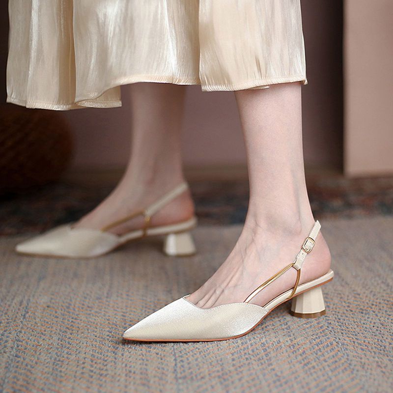 Giày Sandal Gót Thấp Mũi Nhọn Bằng Satin Thời Trang Xuân Hè 2022 Phong Cách Mới