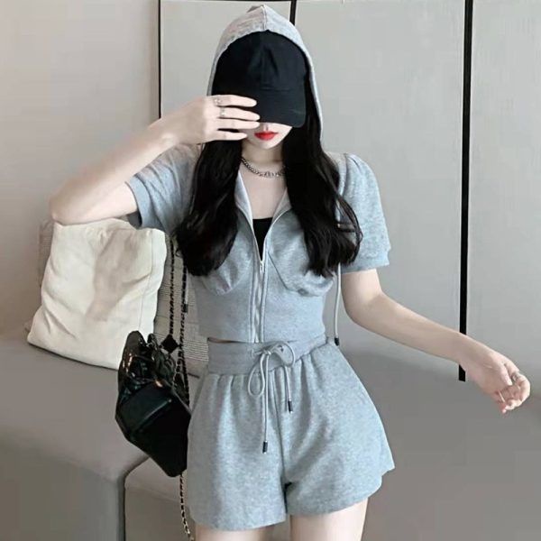 Bộ Đồ Thể Thao Hai Mảnh Áo Cardigan Ngắn Có Mũ Trùm Và Quần Ngắn Thời Trang Mùa Hè Cho Nữ