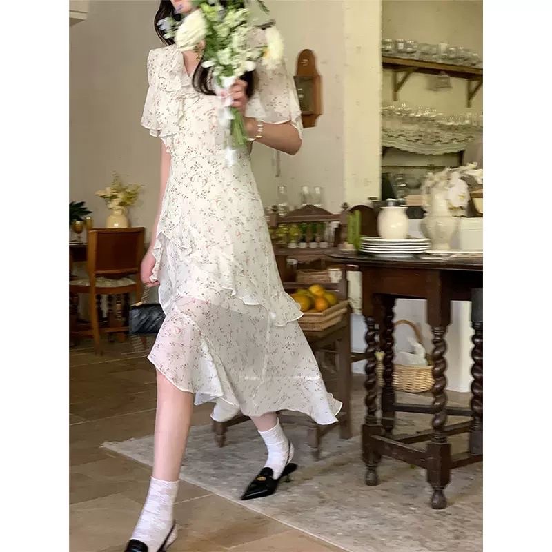 Váy công chúa bánh bèo