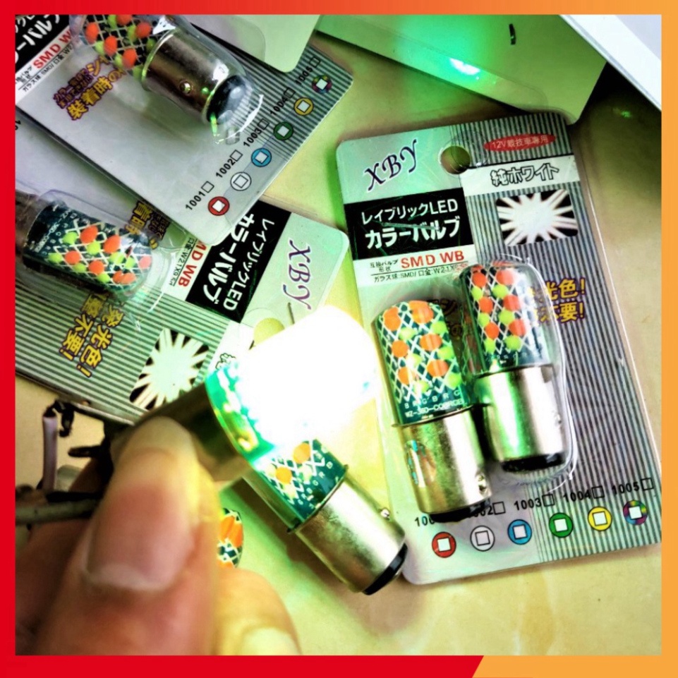 Đèn Hậu Led Hiệu Ứng  7 Màu Chớp Nháy F1 Khi Phanh  Phủ Silicol Hiệu Ứng Siêu Đẹp cho Xe Máy + Ô Tô 12V