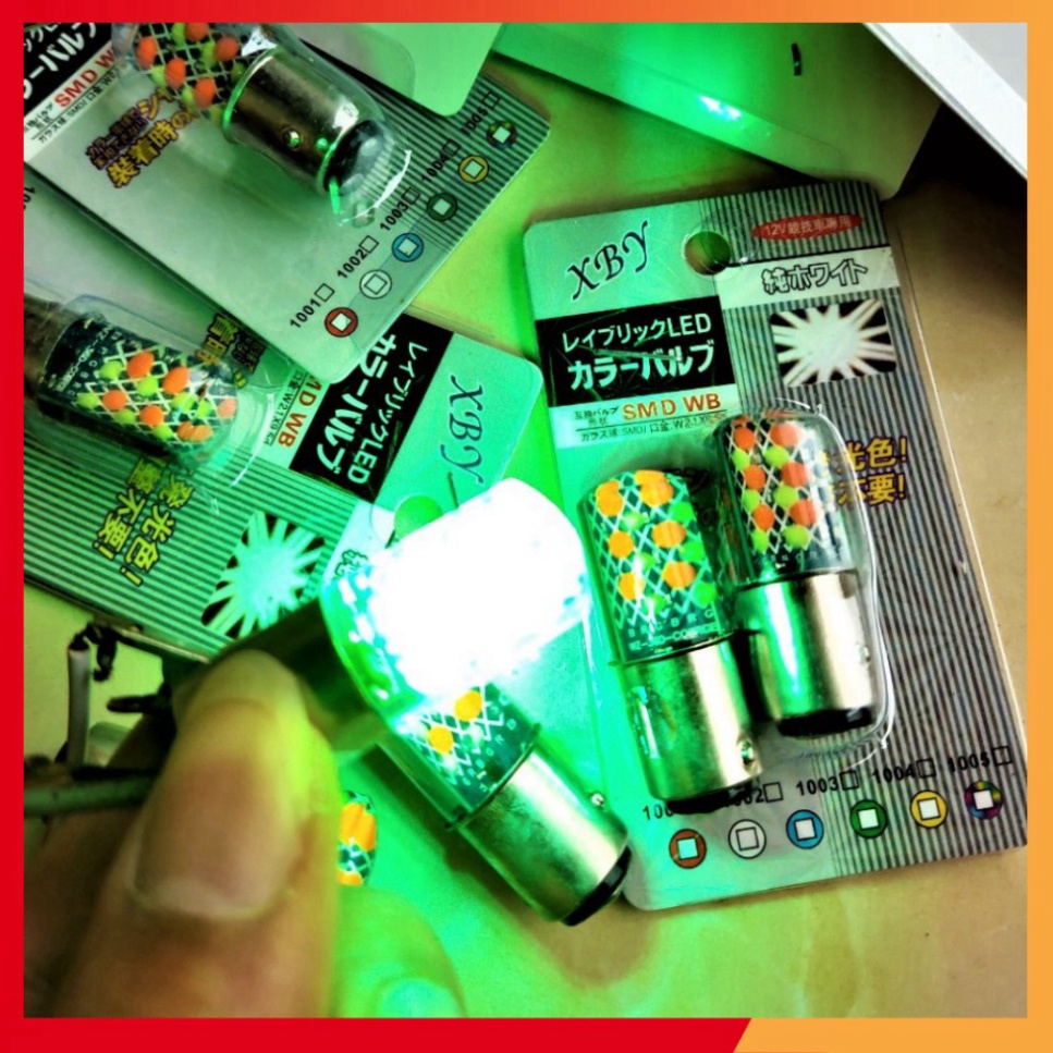 Đèn Hậu Led Hiệu Ứng  7 Màu Chớp Nháy F1 Khi Phanh  Phủ Silicol Hiệu Ứng Siêu Đẹp cho Xe Máy + Ô Tô 12V