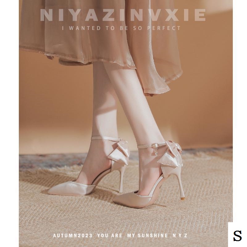 Giày Cao Gót Mũi Nhọn Phối Khóa Cài Thiết Kế Mới Thời Trang 2023 Dành Cho Cô Dâu