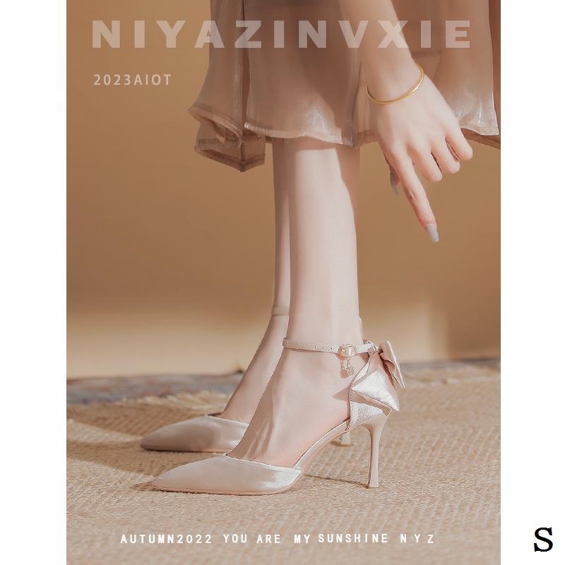 Giày Cao Gót Mũi Nhọn Phối Khóa Cài Thiết Kế Mới Thời Trang 2023 Dành Cho Cô Dâu