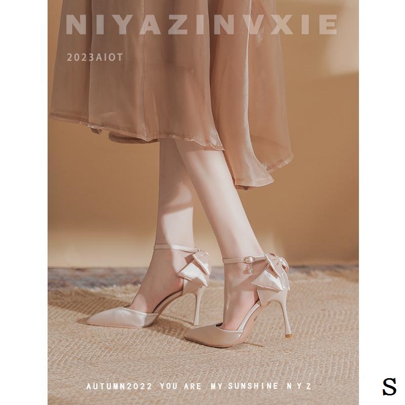 Giày Cao Gót Mũi Nhọn Phối Khóa Cài Thiết Kế Mới Thời Trang 2023 Dành Cho Cô Dâu