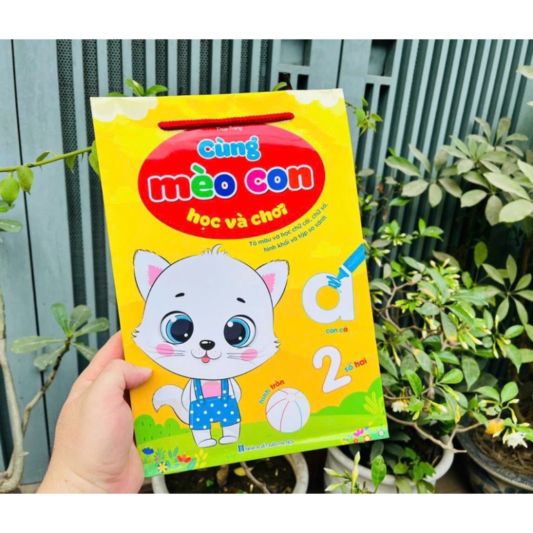 Sách - Tô Màu Cùng Mèo Con Học Và Chơi  NK Book
