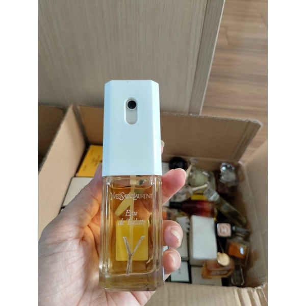 Nước Hoa Đấu Giá