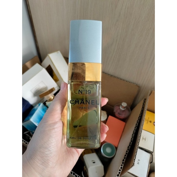 Nước Hoa Đấu Giá