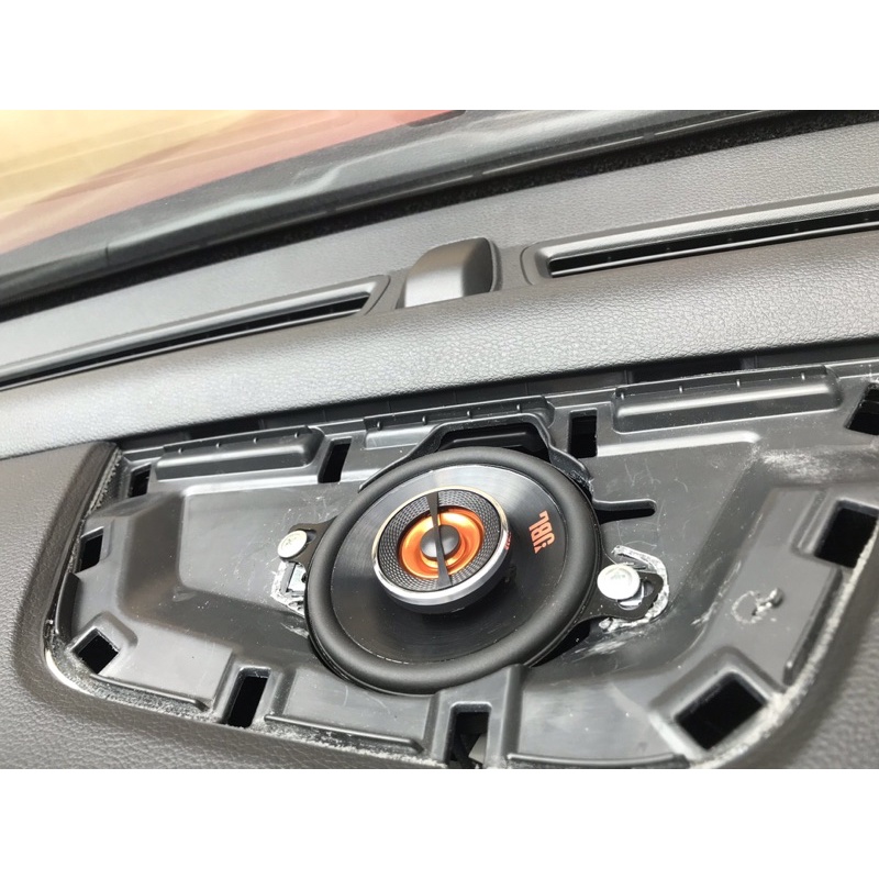 LOA CENTER JBL - LOA TRUNG TÂM DÀNH CHO ÔTÔ . BẤM COS CẮM GIẮC ZIN XE