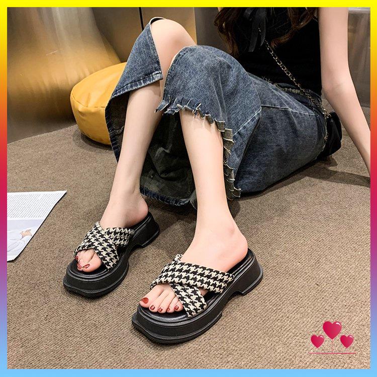 Giày Cao Gót Mũi Tròn Hở Ngón Quai Chéo Thiết Kế Mới Thoải Mái Thời Trang Dành Cho Mùa Hè