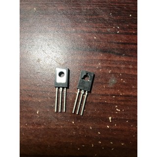 5 con bd139 npn, 80v, 1.5a