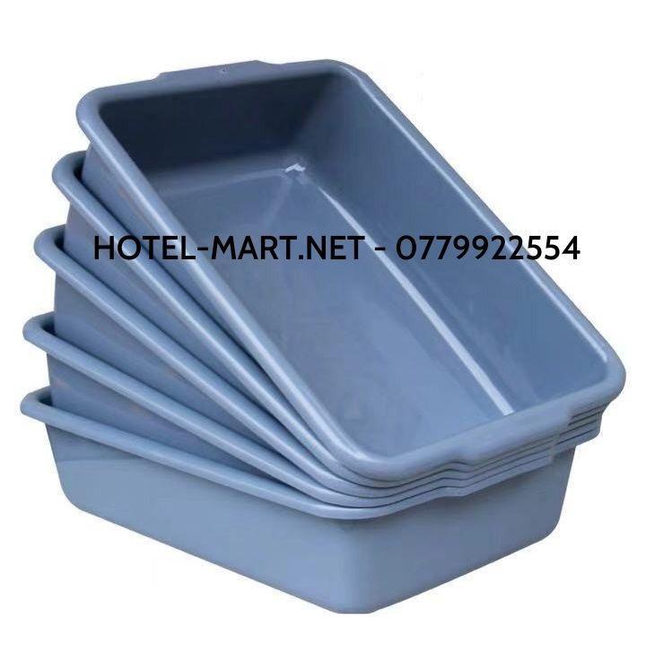 THAU VÀ XÔ NHỰA XE ĐẨY THU GOM CHÉN DĨA TRONG NHÀ HÀNG