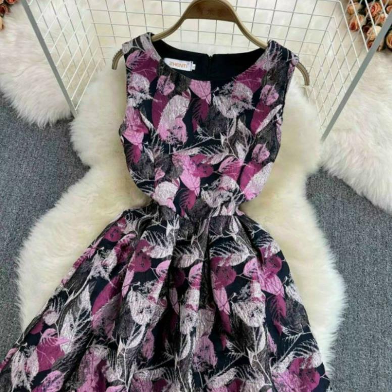 Hàng nhập - Đầm dáng xòe gấm hoa tím cổ tròn không tay, váy dự tiệc sang trọng trẻ trung NNQB0523