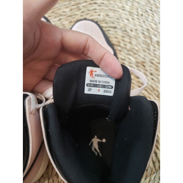 Giày 2Hand nữ size 37