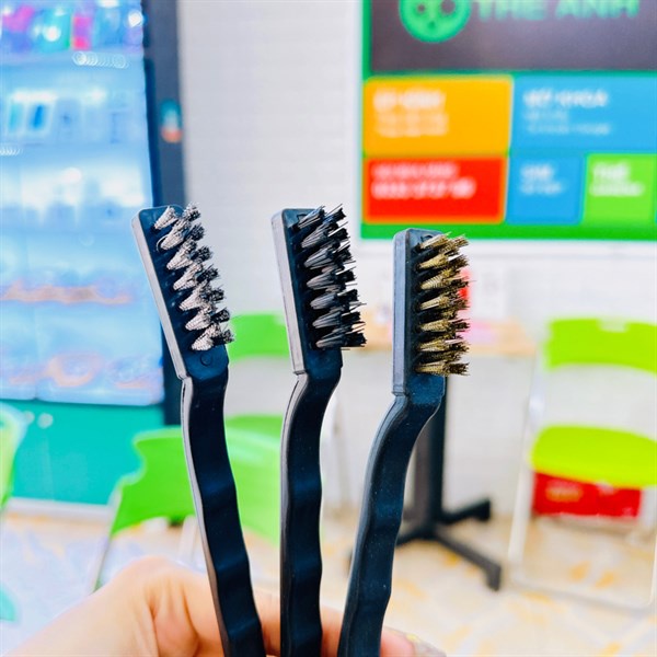 Bộ 3 bàn chải vệ sinh main hàng như hình.