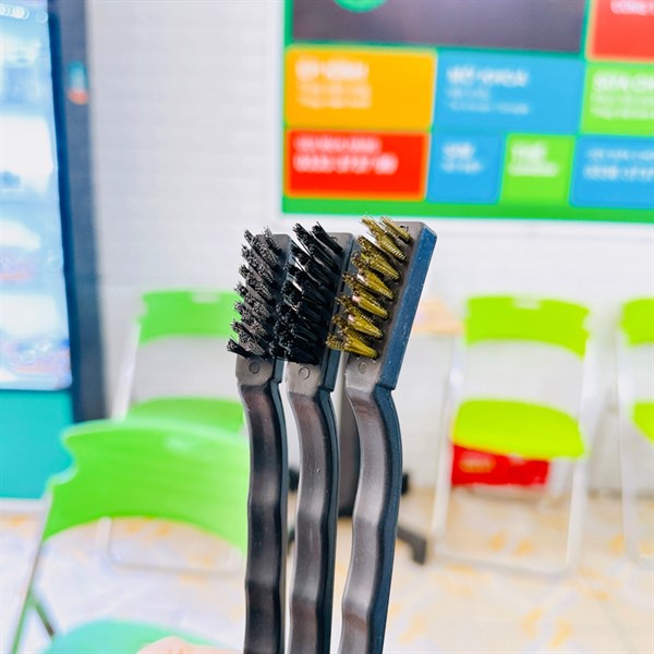 Bộ 3 bàn chải vệ sinh main hàng như hình.