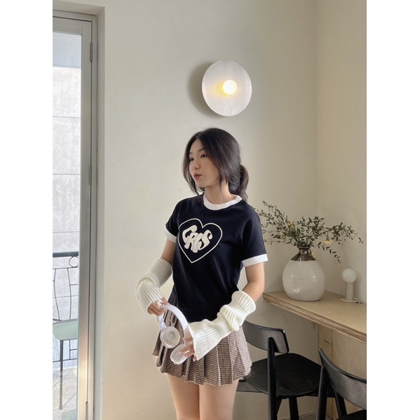 Áo Baby tee 𝐋𝐨𝐯𝐢𝐧𝐠 𝐡𝐞𝐚𝐫𝐭 đen