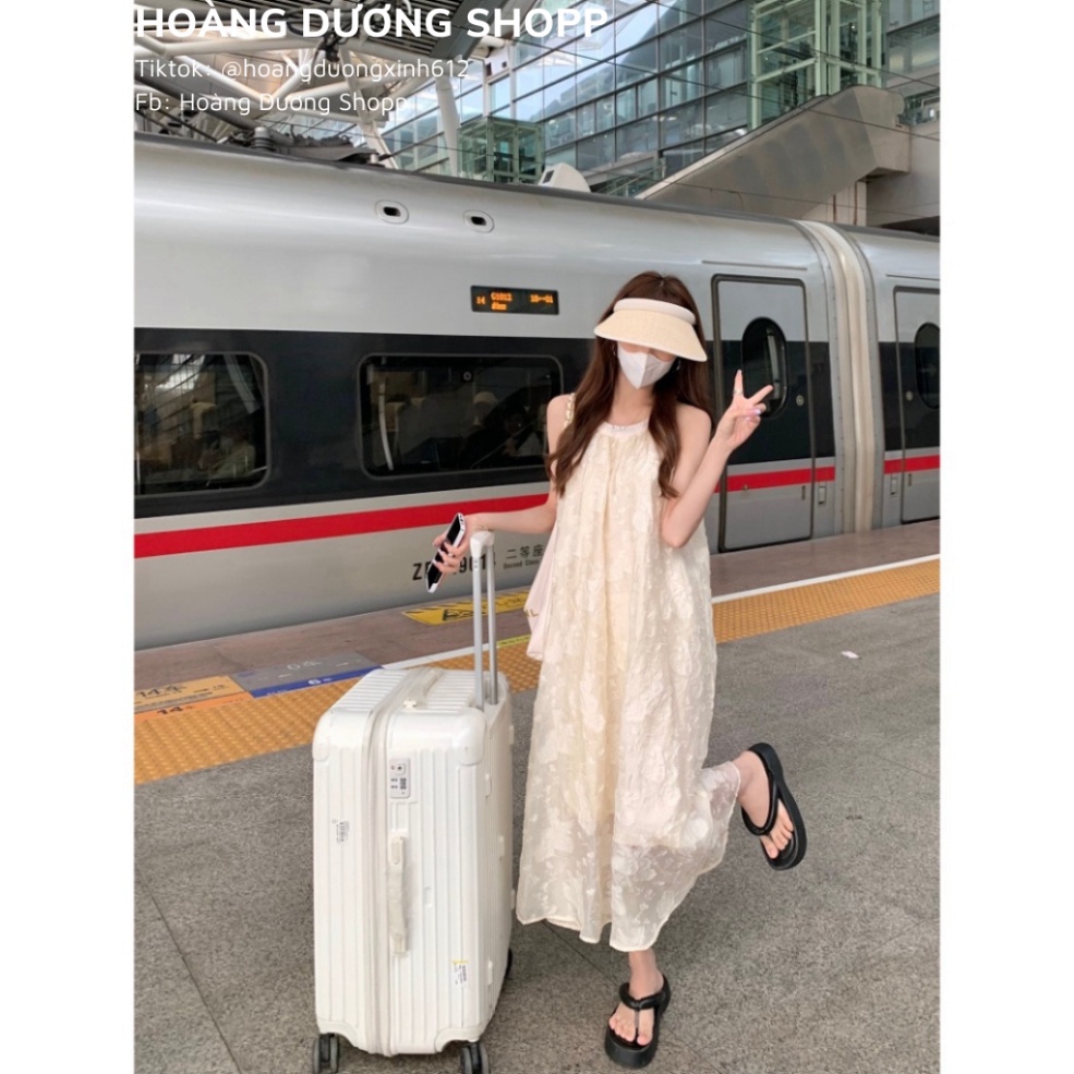 Đầm Suông Cổ Yếm Dáng Dài, Váy Maxi Cổ Yếm Chất Vải Hoa Dập Nổi Cực Xinh Thời Trang Đi Biển Cho Nữ
