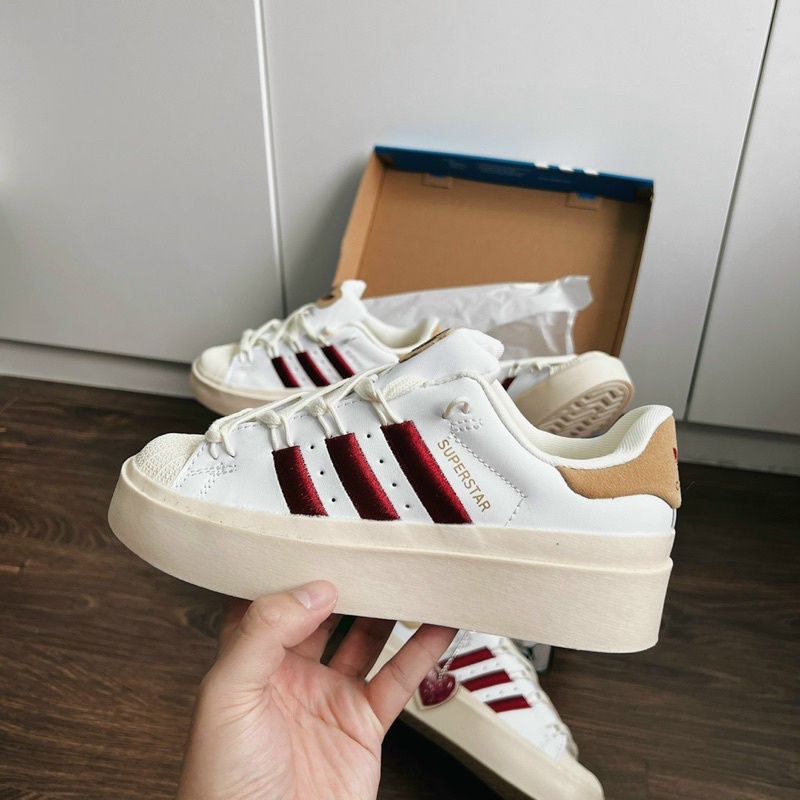 Giày adidas superstar bonega đế cao HG887