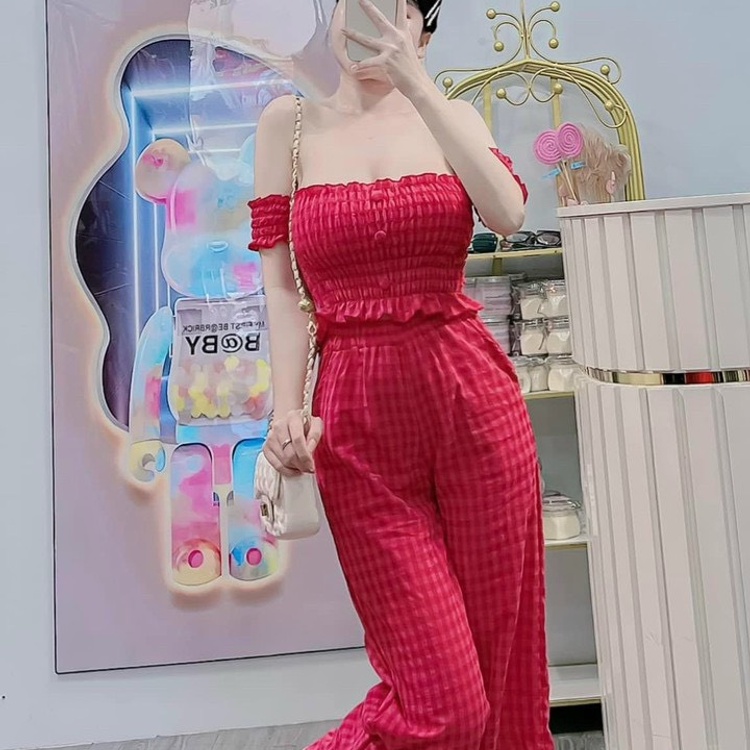 Set Bộ Xốp Caro Áo Croptop Trễ Vai Nhún Ngực Họa Tiết Đính Nút Kèm Quần Dài Ống Suông ,4 Màu Đỏ Hồng Đen Tím