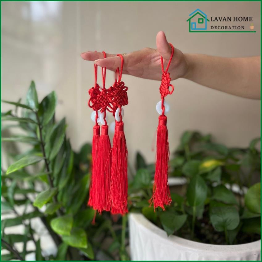 Dây treo trang trí , dây treo đỏ tua rua mang thông điệp may mắn được treo trên các cây mai, cây đào, xe ô tô HCM