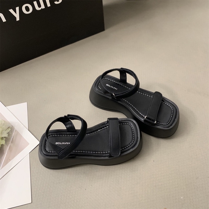 Giày sandals đế xuồng quai dán mảnh