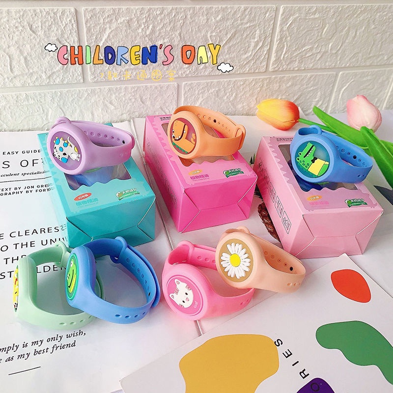 Vòng Đeo Tay Chống Muỗi Màu Dạ Quang Họa Tiết Hoạt Hình Cho Người Lớn Và Trẻ Emmos