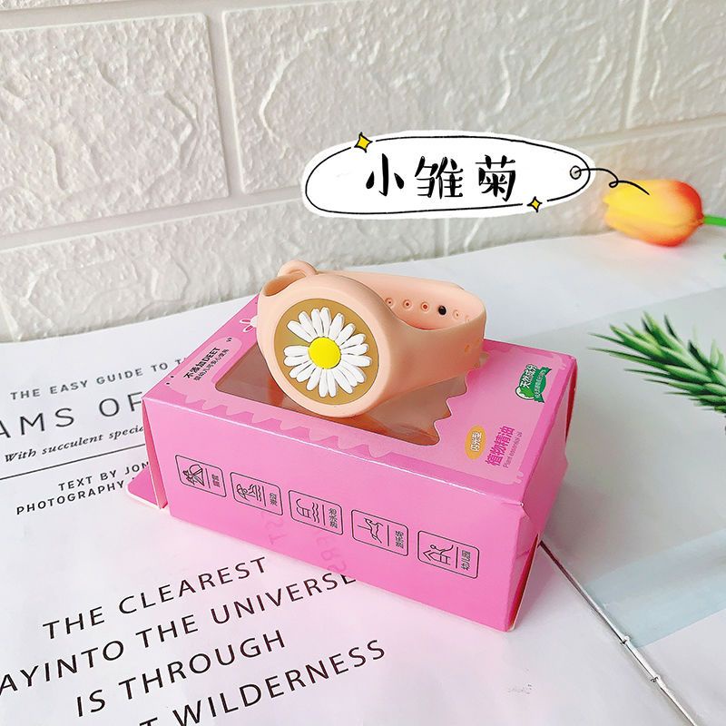 Vòng Đeo Tay Chống Muỗi Màu Dạ Quang Họa Tiết Hoạt Hình Cho Người Lớn Và Trẻ Emmos