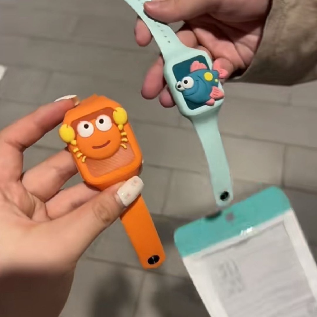 Vòng Tay Chống Muỗi Họa Tiết Hoạt Hình Màu Dạ Quang Thời Trang Mùa Hè esse