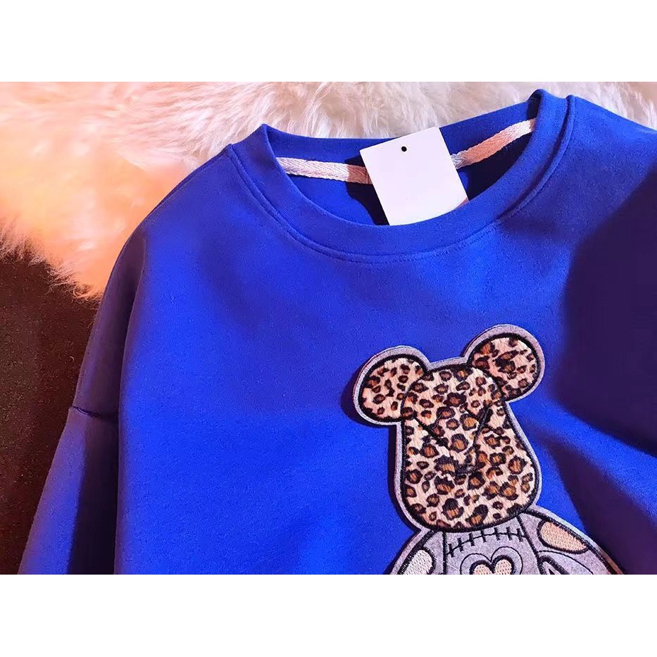 Áo Thun Nữ Ngắn Tay Cổ Tròn Thêu Hình Gấu Và Da Báo Phong Cách Mới