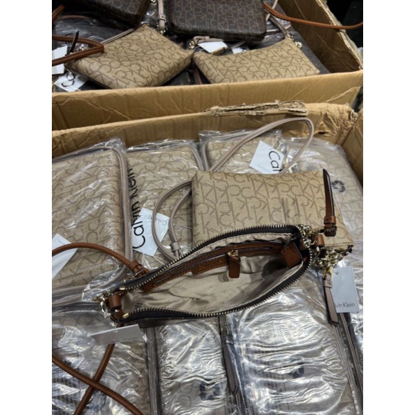 TÚI CALVIN KLEIN Mỏng đeo chéo