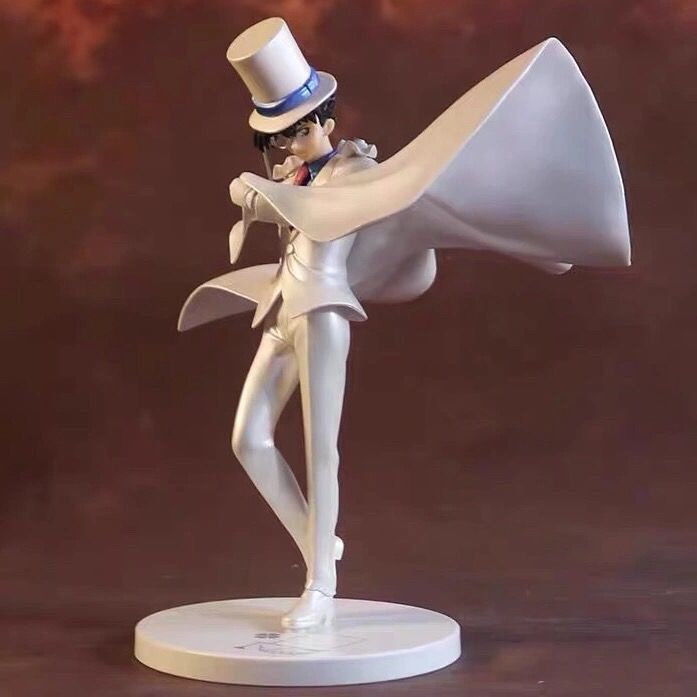 Mô Hình Thám Tử Conan Lông Vũ Đen Làm Quà Tặng Sinh Nhật Cho Bé Trai