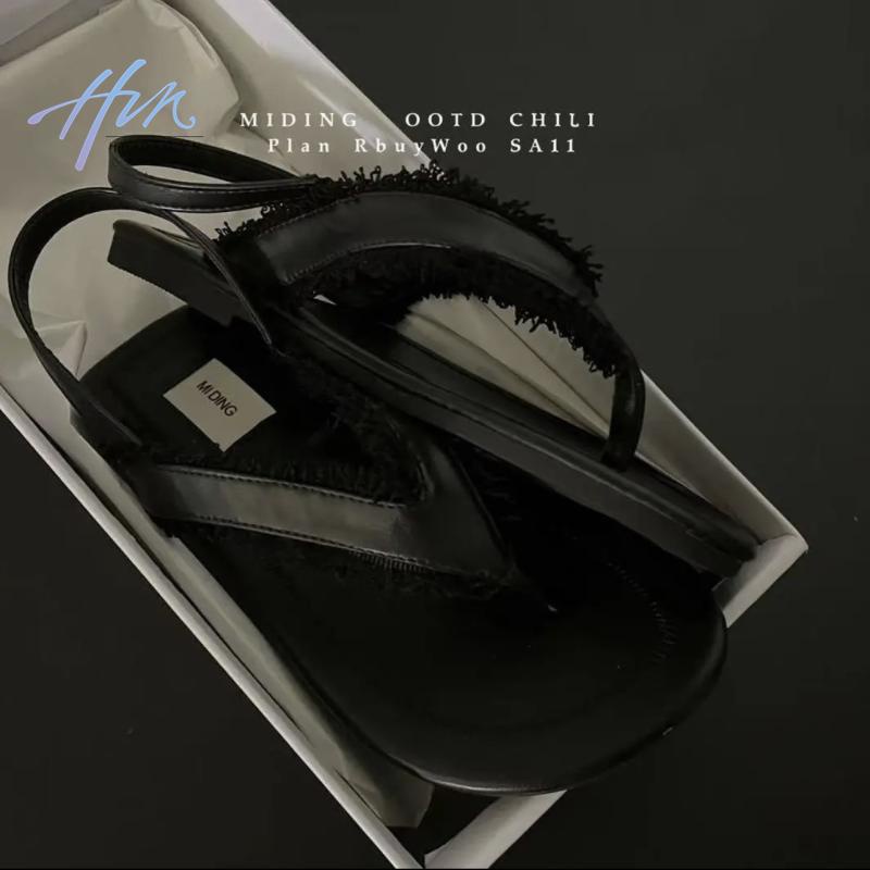 Sandal Đế Bằng Thiết Kế Đơn Giản Năng Động Thời Trang