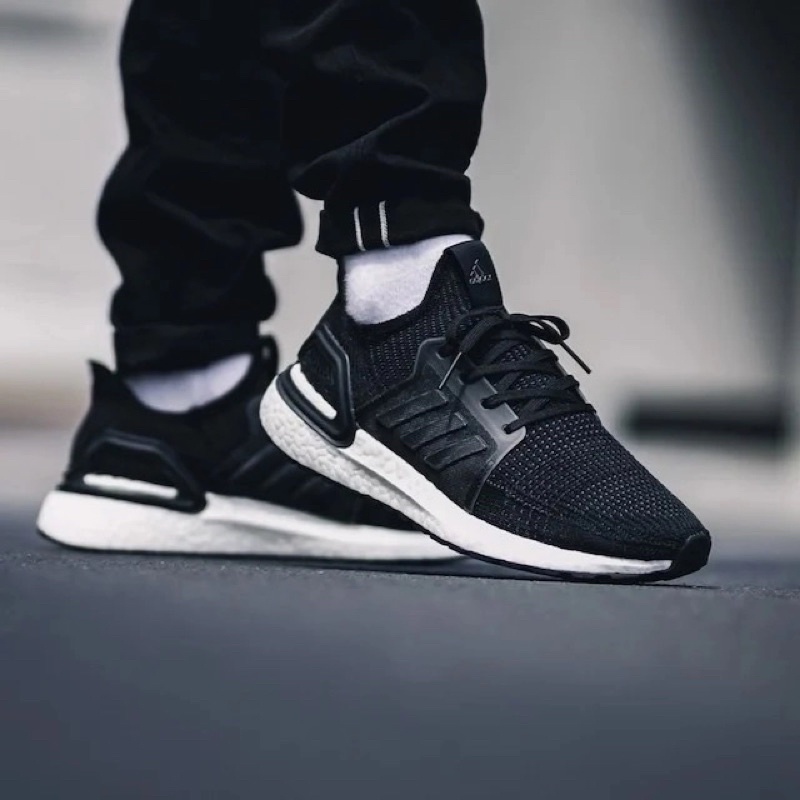 Giày Ultraboost running 2022 Black EG8866