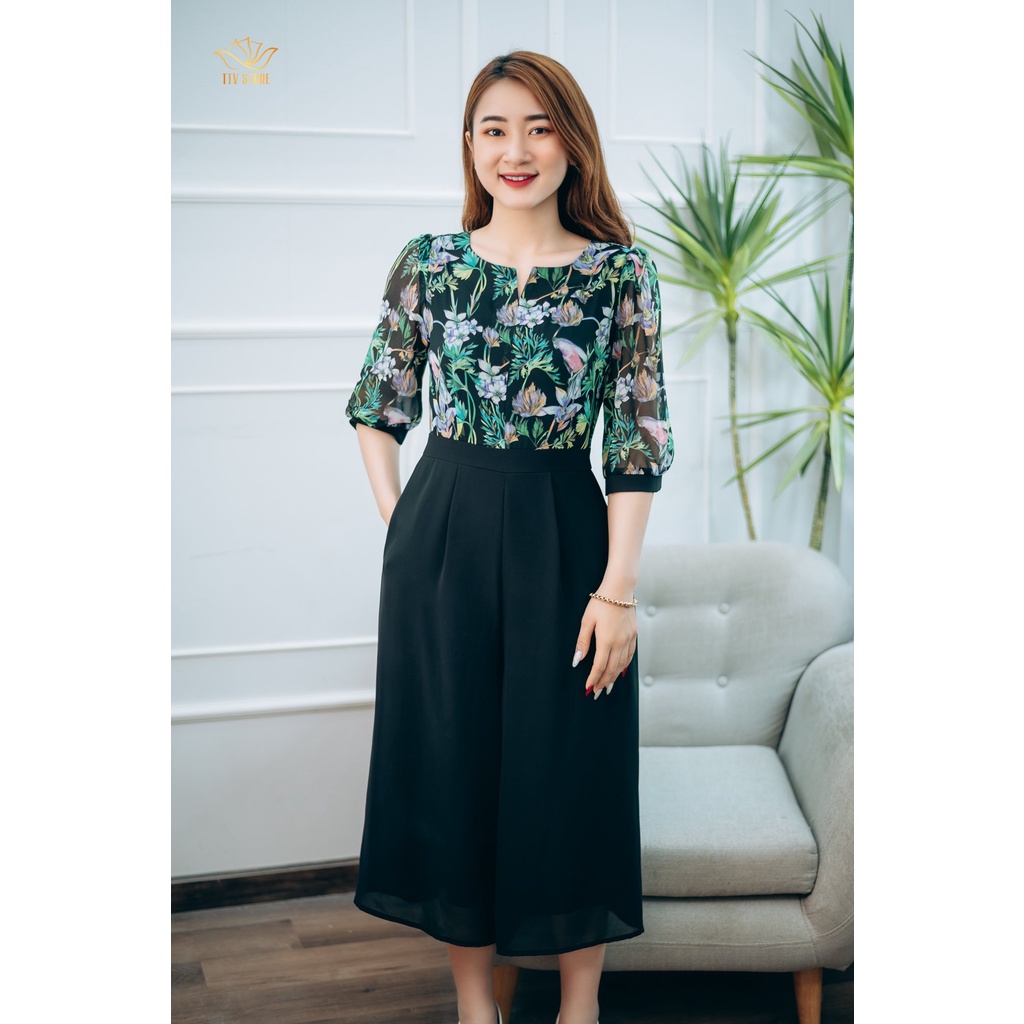 Jump lửng thiết kế trung niên TTV1362 Cổ tròn khoét V tay lỡ màu Đen Hoa sang trọng