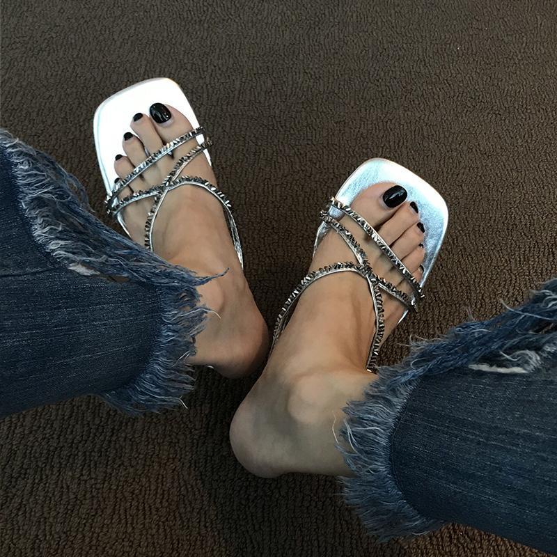 Đèn Flash!Dép Sandal Cao Gót Hở Ngón Mũi Vuông Quai Bạc Đính Đá Thời Trang Mùa Hè 2023 Phong Cách Mới Dành Cho Bạn Nữ