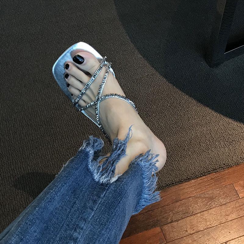 Đèn Flash!Dép Sandal Cao Gót Hở Ngón Mũi Vuông Quai Bạc Đính Đá Thời Trang Mùa Hè 2023 Phong Cách Mới Dành Cho Bạn Nữ