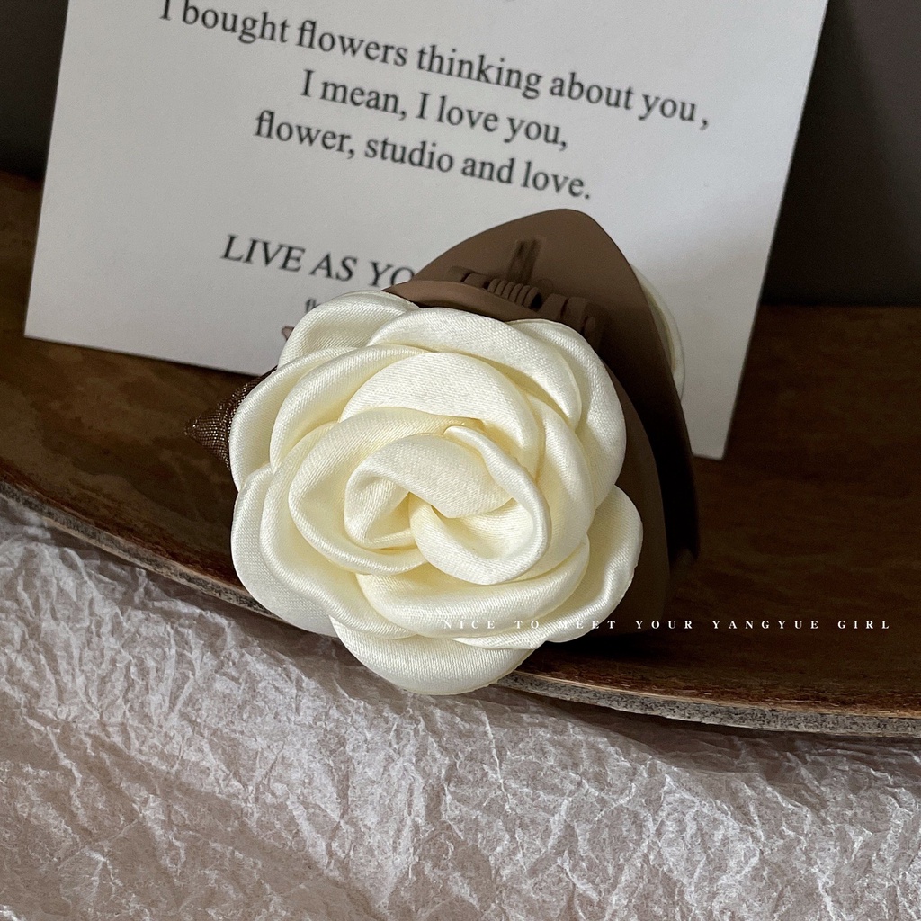 Kẹp Tóc Hình Cá Mập Đính Hoa Trà Cao Cấp Phong Cách Retro Mùa Hè Cho Nữ