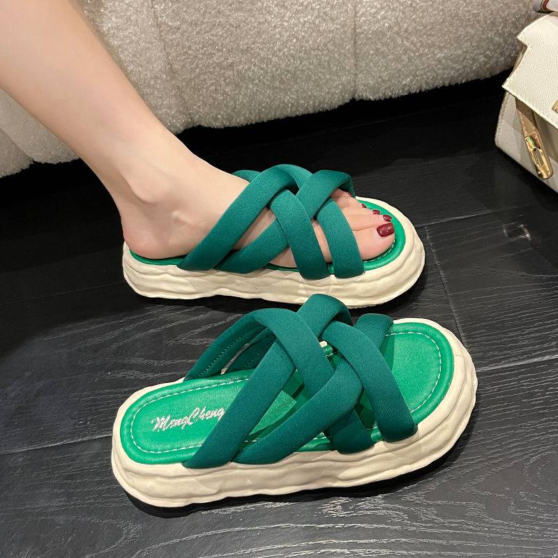 Dép đi biển đan chéo mẫu mới đế dày