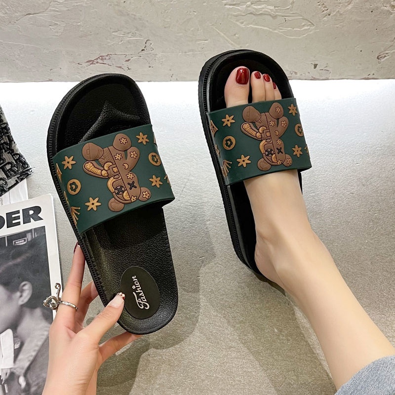 Dép đi chơi thời trang đế dày mẫu mới