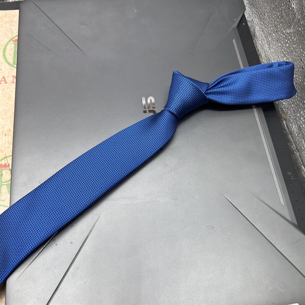 Cà vạt nam màu xanh bích nhạt vải gân trơn 5cm mẫu tự thắt PKC